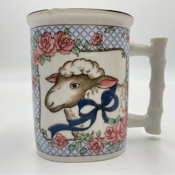 Vintage Sheep‎ Mug Cottagecore Roses White Lamb Country Farm Home Decor Unique - Picture 1 of 8